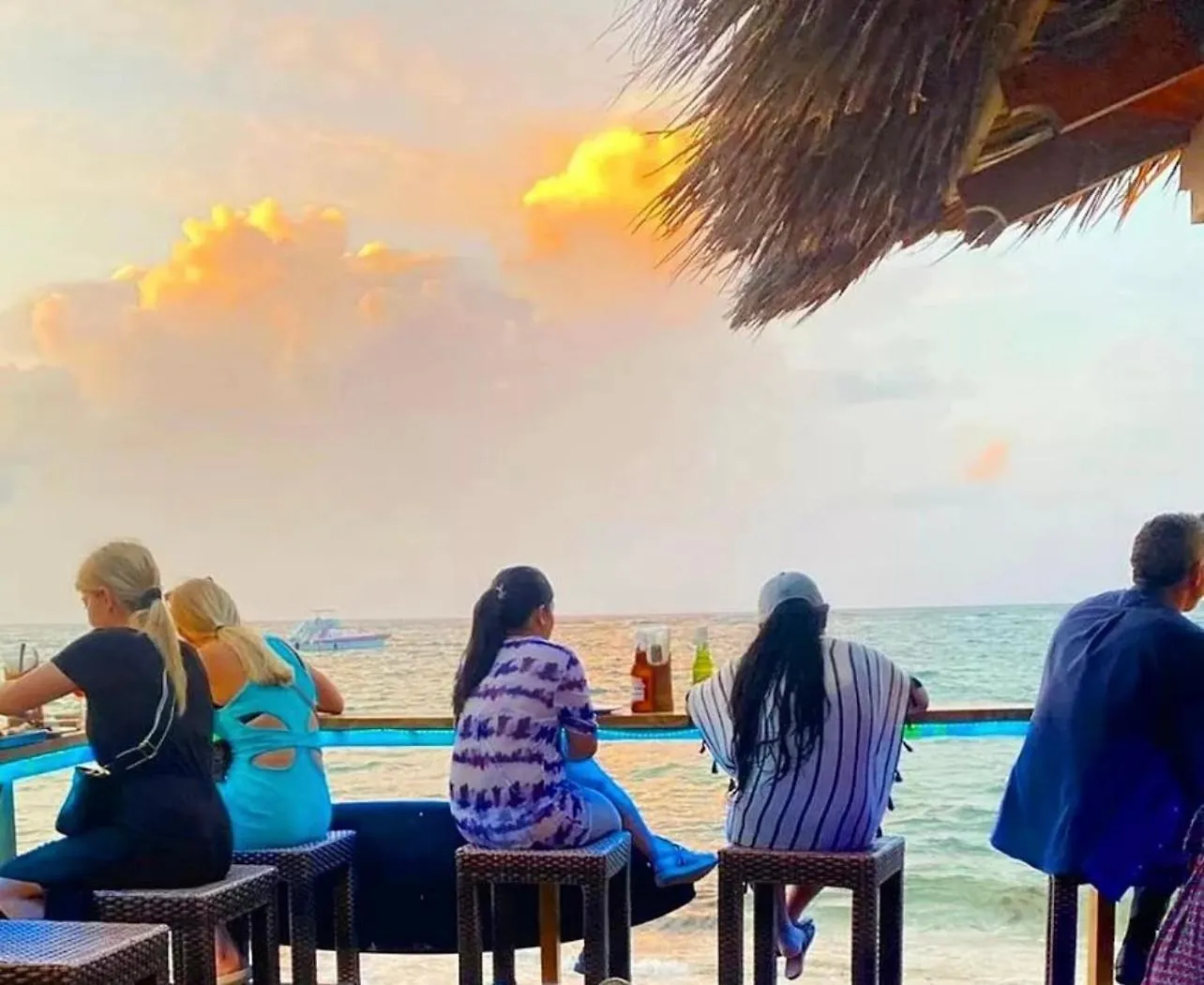 Los Corales Villas And Suites - Beach Club, Spa, Restaurants Punta Cana Hotel