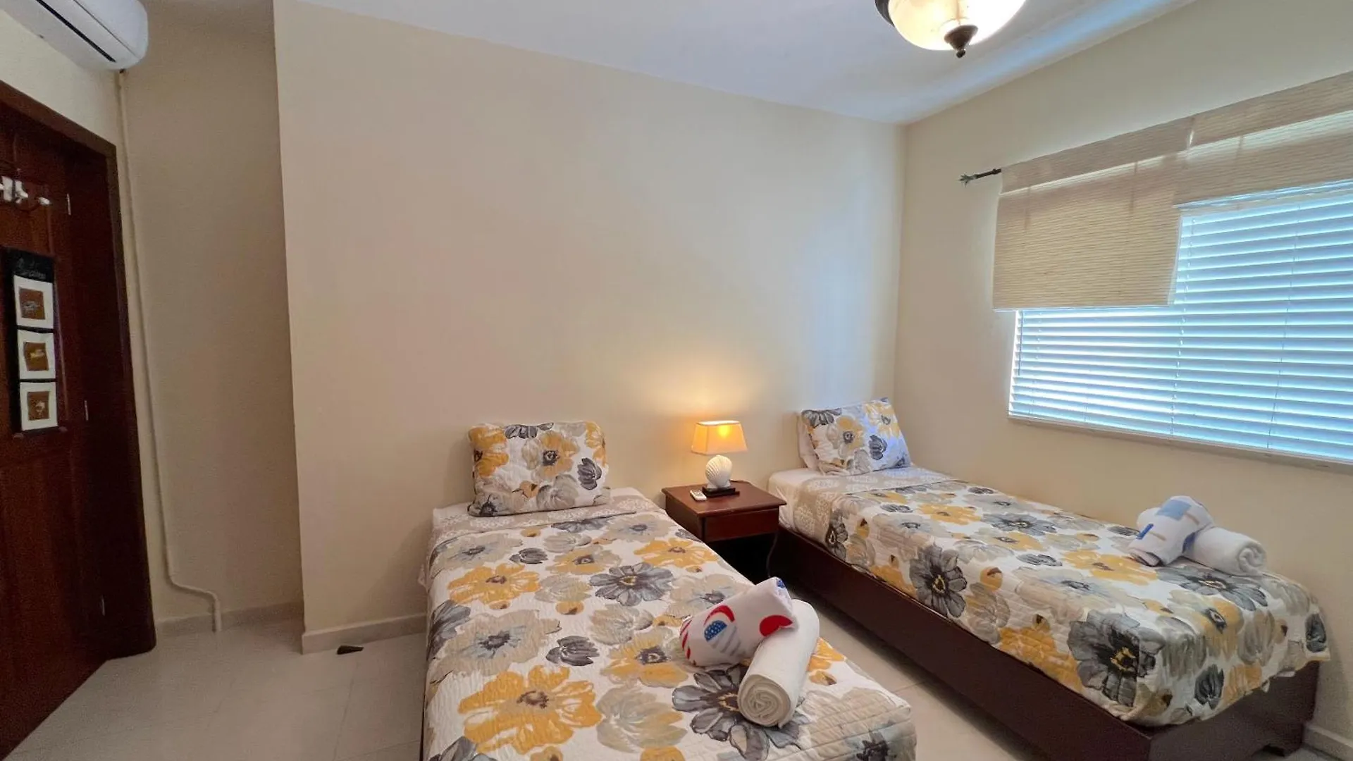 Los Corales Villas And Suites - Beach Club, Spa, Restaurants Punta Cana Hotel