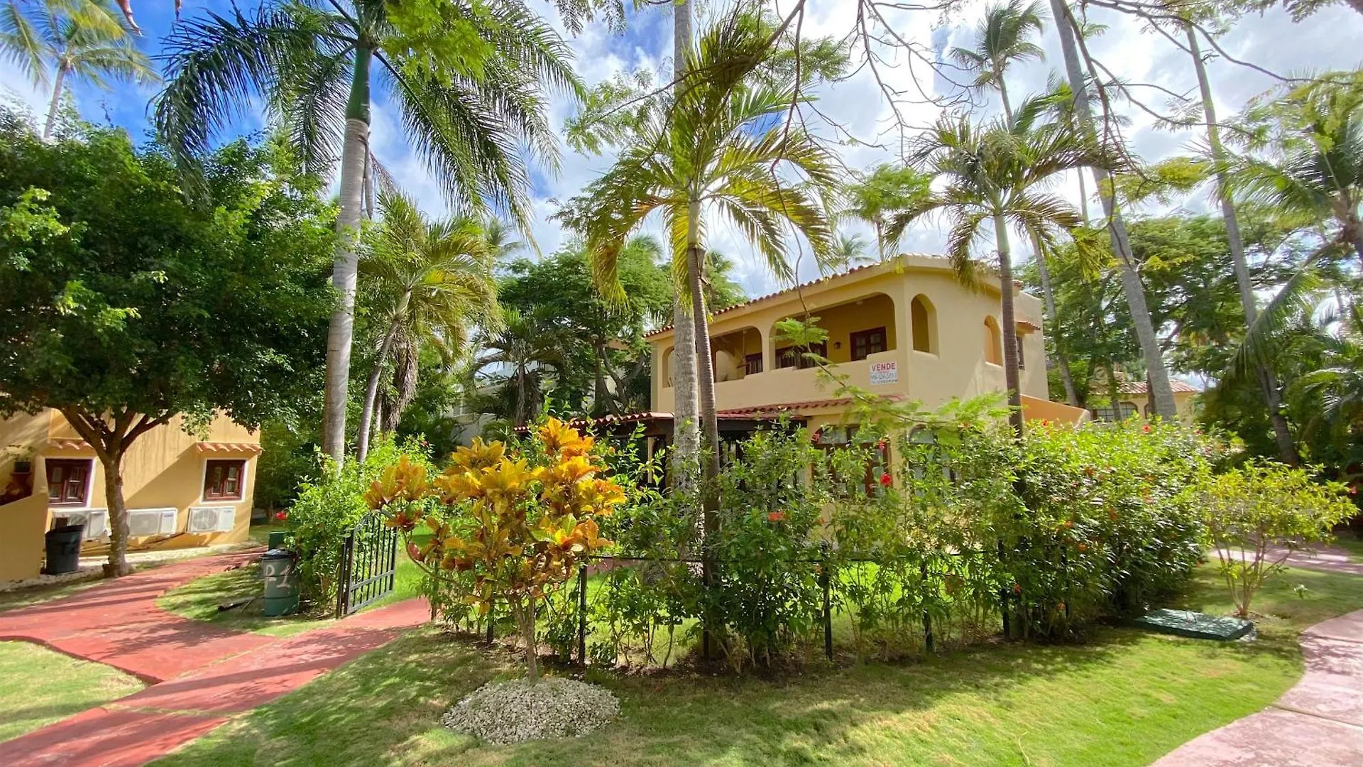 Los Corales Villas And Suites - Beach Club, Spa, Restaurants Punta Cana