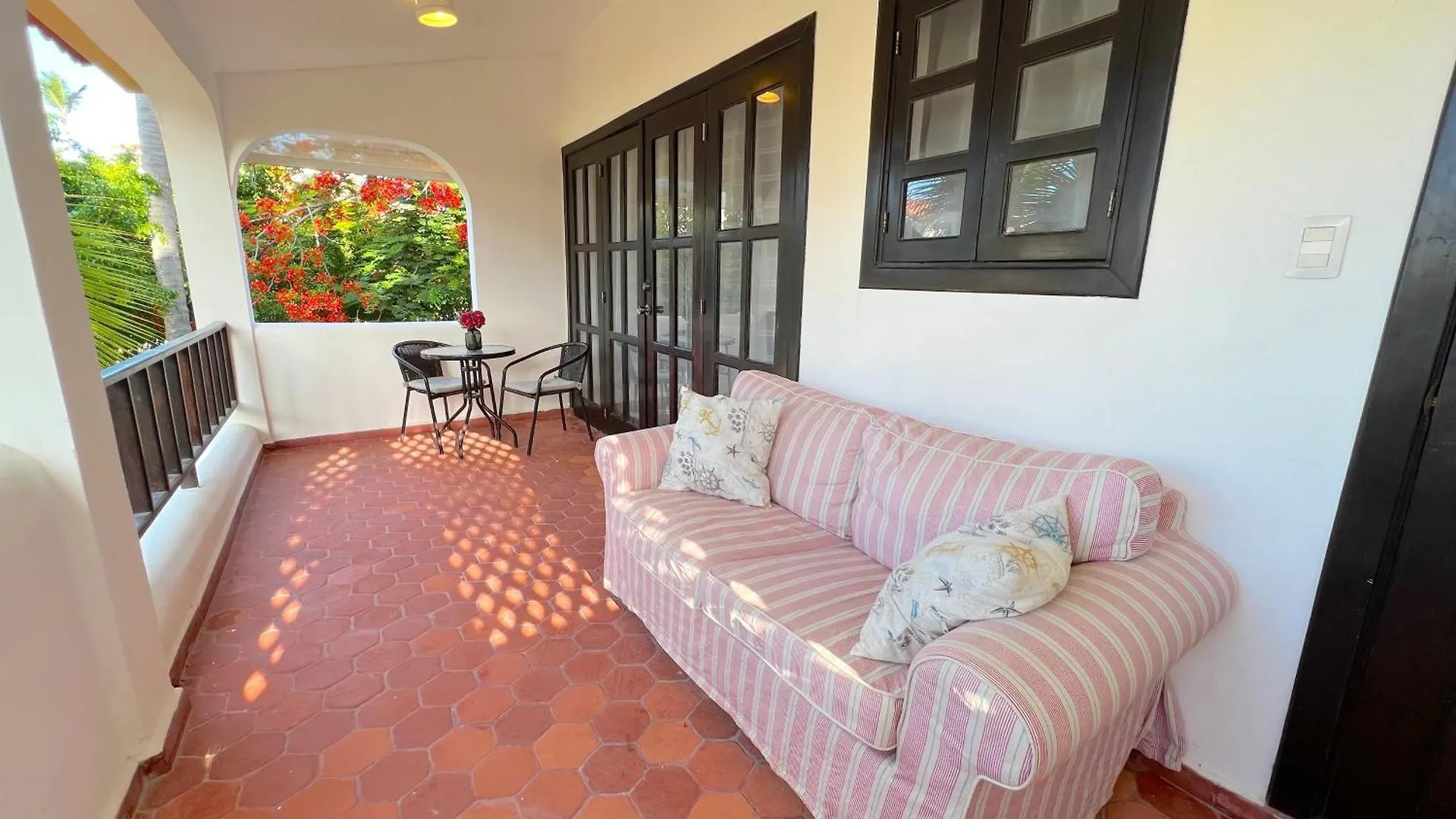 Los Corales Villas And Suites - Beach Club, Spa, Restaurants Punta Cana