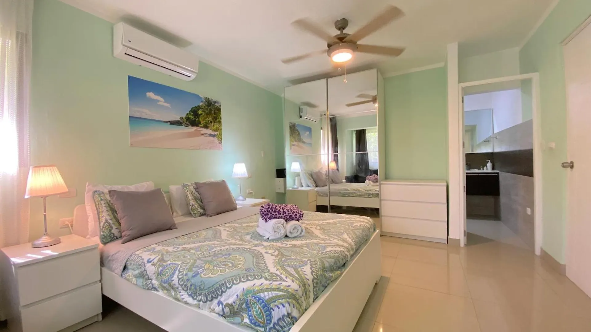 Los Corales Villas And Suites - Beach Club, Spa, Restaurants Punta Cana Hotel
