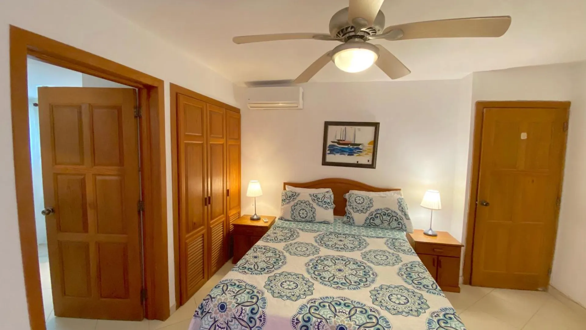 Los Corales Villas And Suites - Beach Club, Spa, Restaurants Punta Cana 5*,