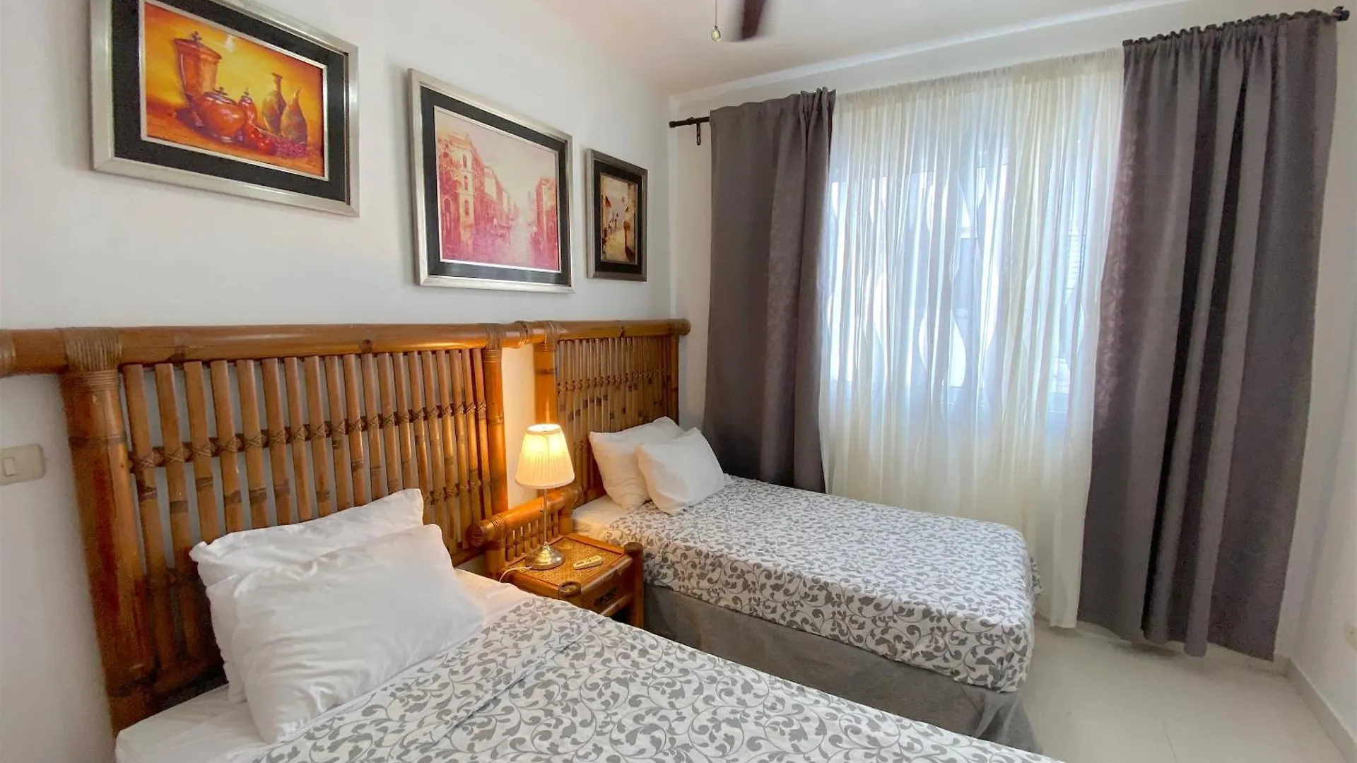 Los Corales Villas And Suites - Beach Club, Spa, Restaurants بونتا كانا فندق
