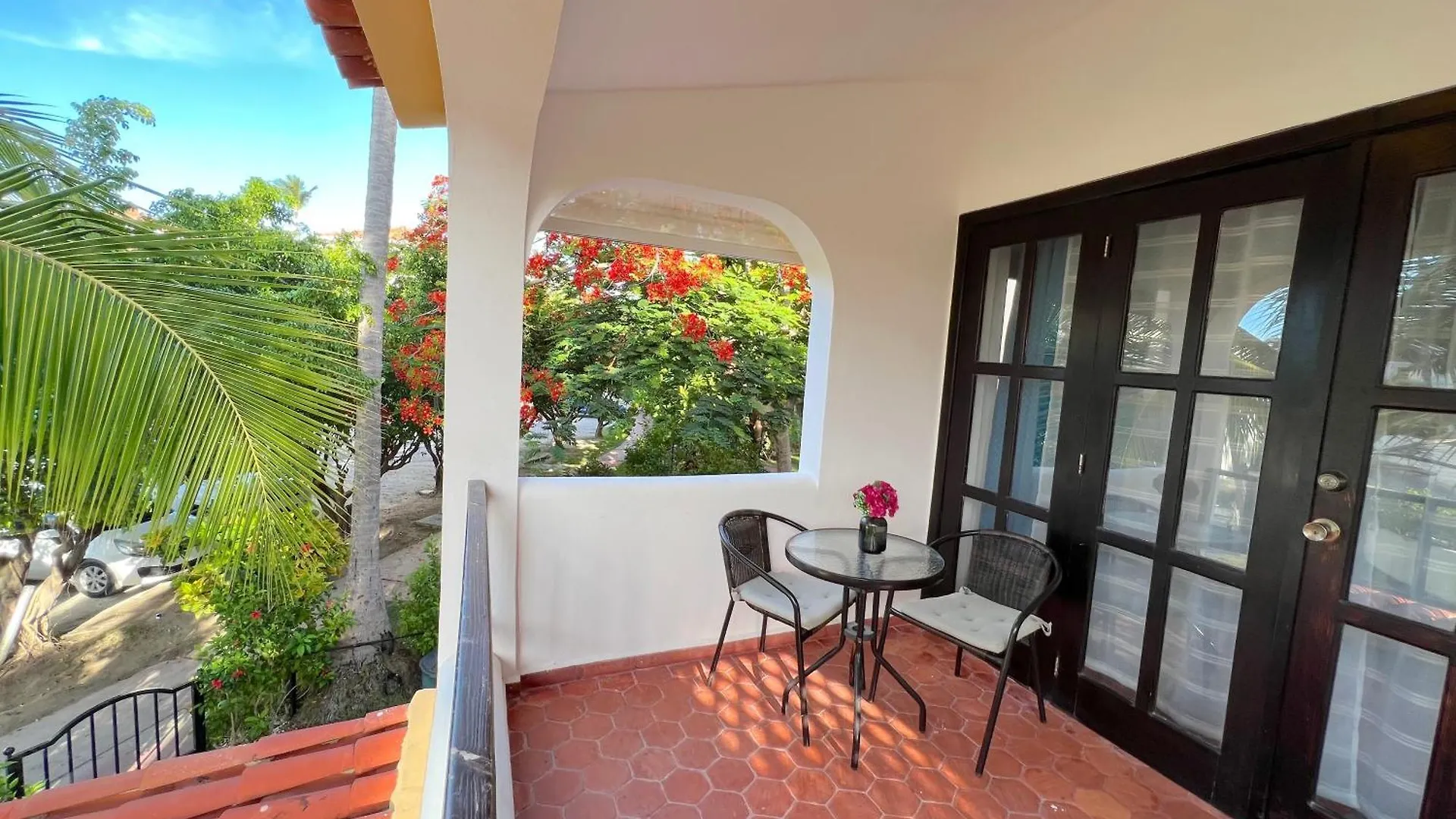 Los Corales Villas And Suites - Beach Club, Spa, Restaurants بونتا كانا فندق