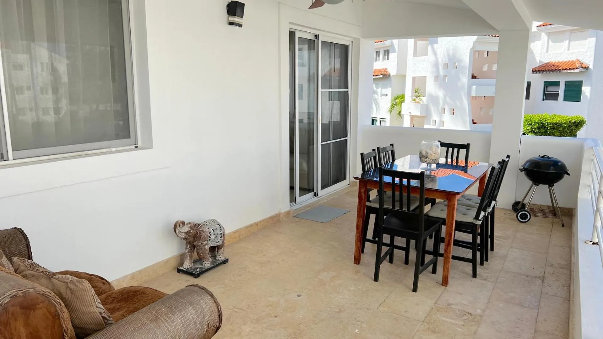 فندق Los Corales Villas And Suites - Beach Club, Spa, Restaurants بونتا كانا